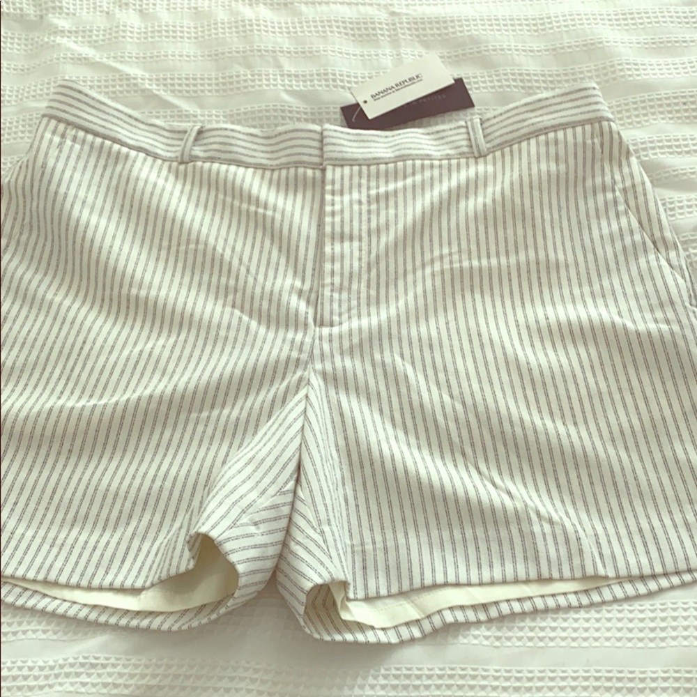 Banana Republic short
